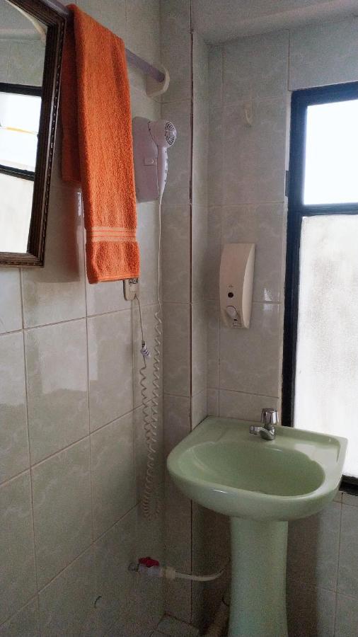 Hotel Utama Copacabana  Kültér fotó
