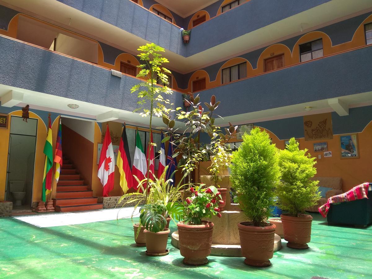 Hotel Utama Copacabana  Kültér fotó