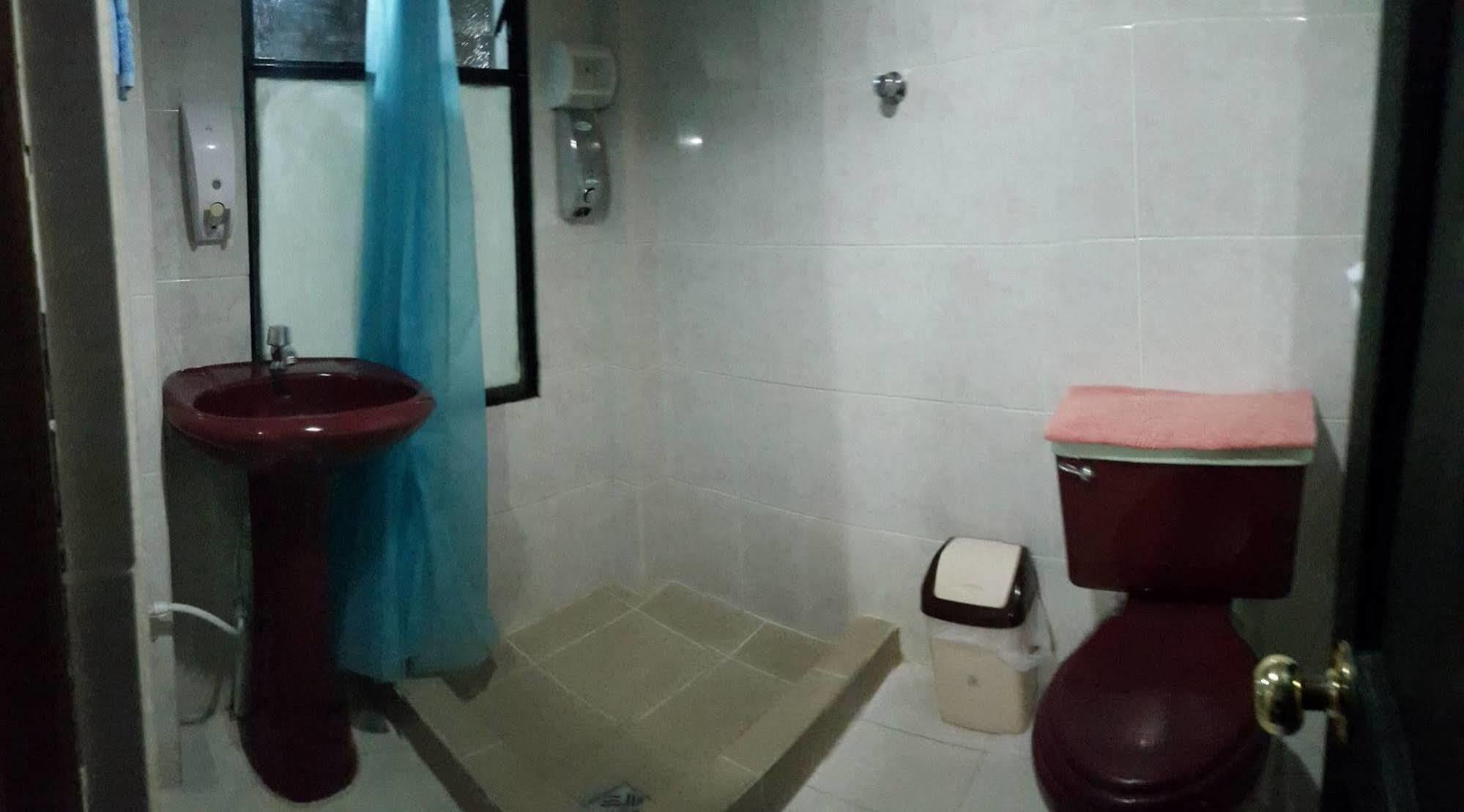 Hotel Utama Copacabana  Kültér fotó